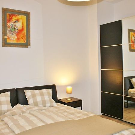 Govienna Luxury Oldtown Apartment Room photo